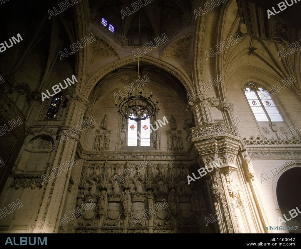 ARTE GOTICO FLORIDO. ESPAÑA. SIGLO XV. GUAS, Juan (m. Toledo, 1496). Arquitecto y escultor español de origen bretón. Máximo representante del estilo isabelino. "MONASTERIO DE SAN JUAN DE LOS REYES". Vista de la decoración del INTERIOR DE LA IGLESIA. TOLEDO. Castilla-La Mancha.