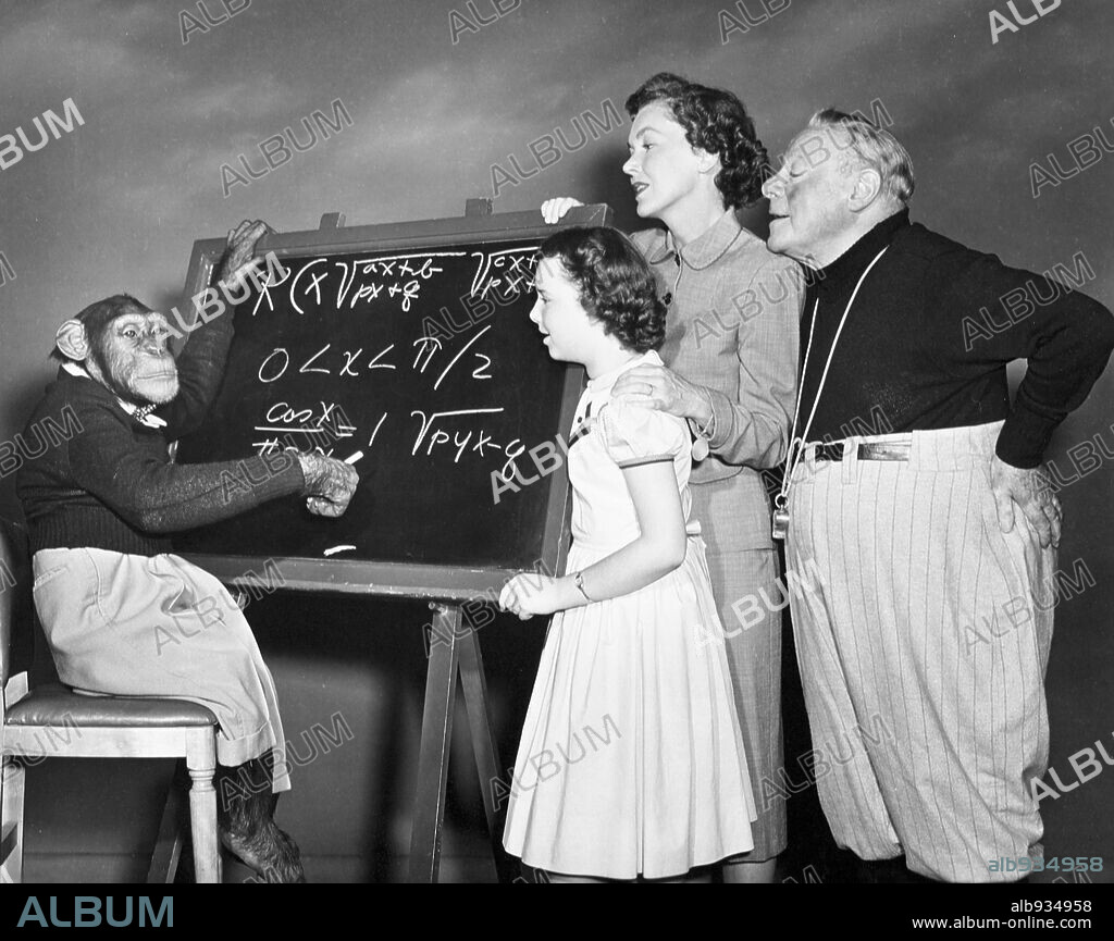 EDMUND GWENN, GIGI PERREAU and MAUREEN O'SULLIVAN in BONZO GOES TO COLLEGE, 1952, directed by FREDERICK DE CORDOVA. Copyright UNIVERSAL INTERNATIONAL.
