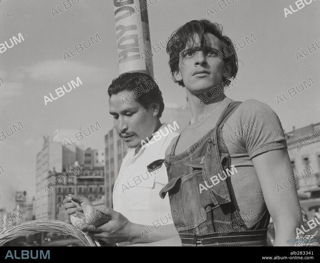 ALFONSO MEJIA en LOS OLVIDADOS, 1950, dirigida por LUIS BUÑUEL. Copyright CARDINAL FILMS LIMITED.