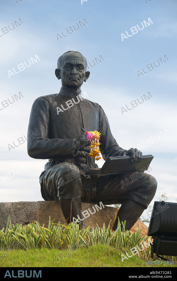 Sunthorn Phu (1786-1855) was a court poet under Rama II, III and IV, and remains Thailands most celebrated poet. Phu's career as a royal poet began in the reign of King Rama II, and when the king died, he resigned from the role and became a monk. Twenty years later, in the reign of King Rama III, he returned to court as a royal scribe, where he remained for the rest of his life. Phu was especially renowned for composing verse, and his conventions in epic poetry are popular in Thailand to the present day. His canonical works include Nirat Phukaothong (a collection of poems depicting his journey to the Golden Mountain), Nirat Suphan (depicting his journey to Suphanburi Province), and the Phra Aphai Mani saga. Sunthorn Phu composed his most famous work, Phra Apaimanee, on the nearby island of Ko Samet.