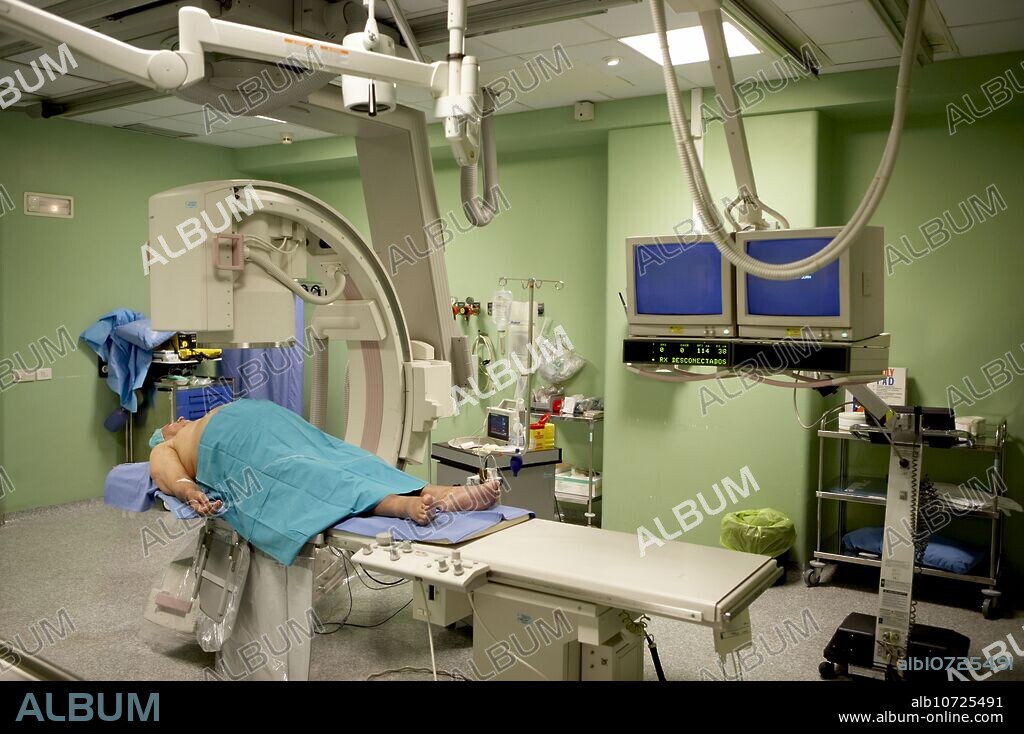 Interventional and vascular radiology. Hospital Universitario Gran Canaria Doctor Negrin, Las Palmas de Gran Canaria. Canary Islands, Spain.