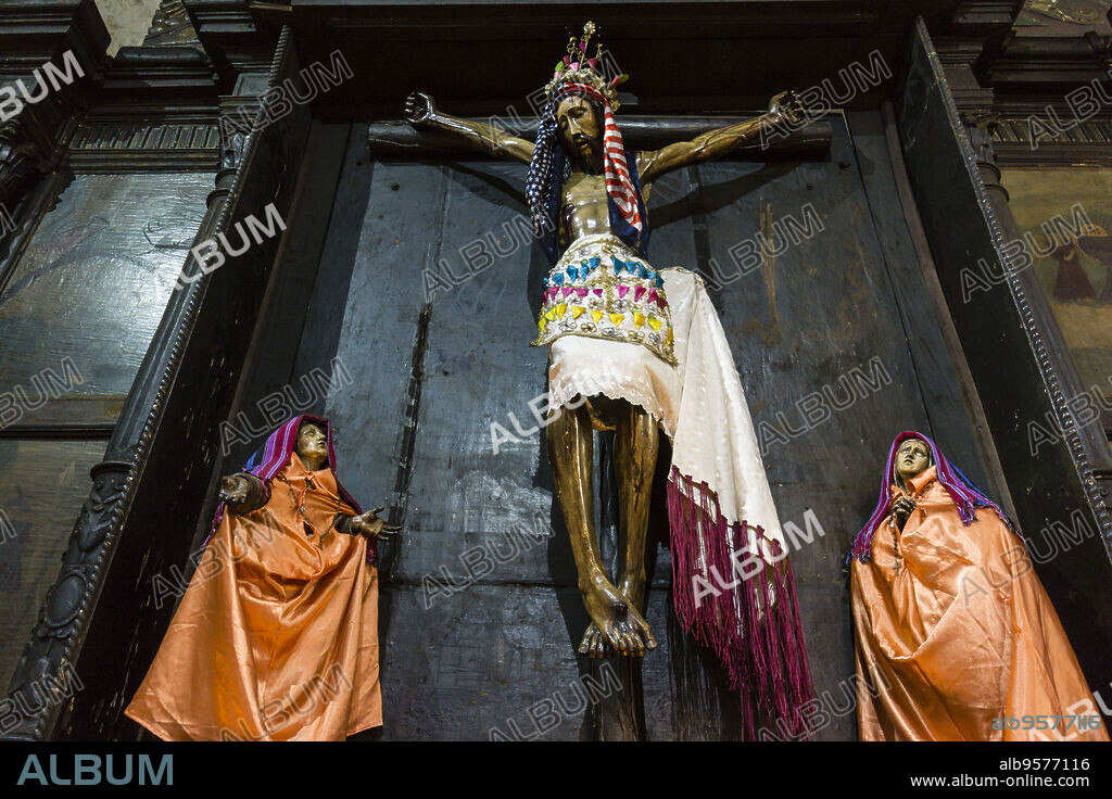 Iglesia de Santiago Apóstol, 1547, Santiago Atitlan, departamento de Sololá, Guatemala, Central America.