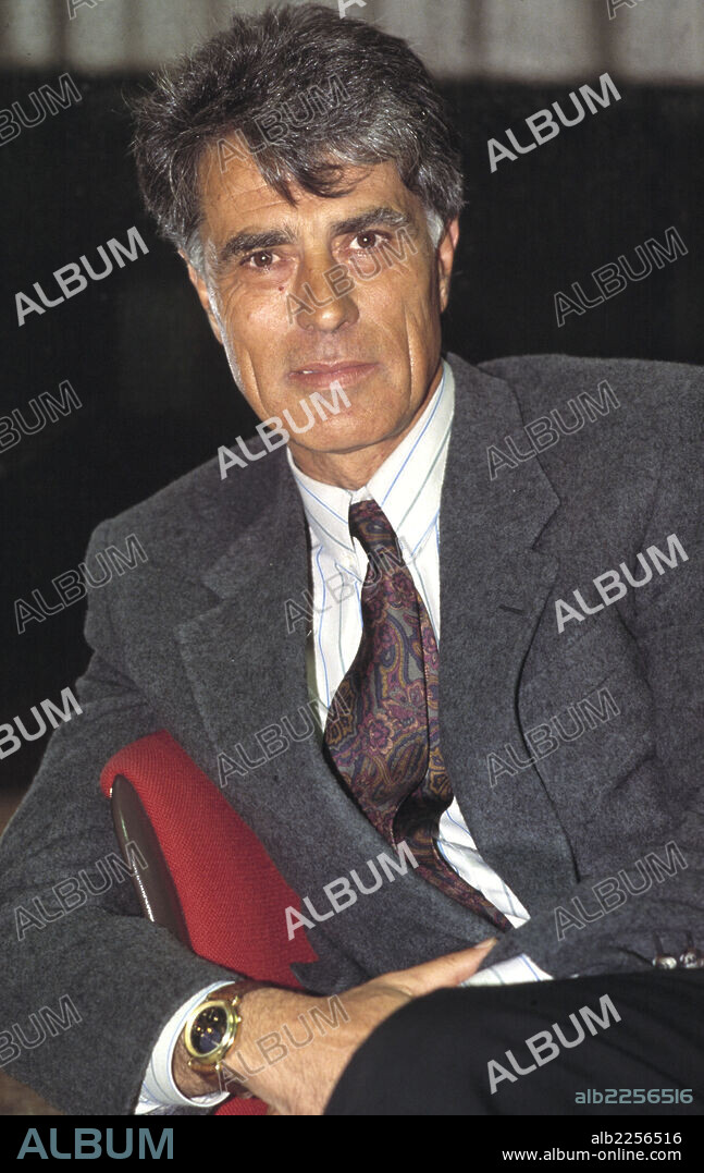 JESUS HERMIDA. PERIODISTA ESPAÑOL. HUELVA 1937-.