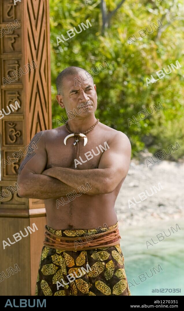 TEMUERA MORRISON in COUPLES RETREAT, 2009, unter der Regie von PETER BILLINGSLEY. Copyright STUBER PROD./WILD WEST PICTURE SHOW PRODUCTIONS / JOHNSON, JOHN.