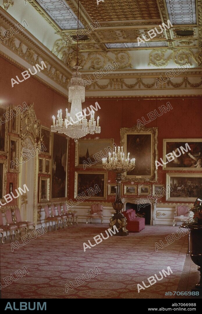 ROBERT ADAM (1728-1792). INTERIOR-GALERIA WATERLOO DISEÑADA POR DEAN WYATT 1828-ESTILO LUIS XIV.