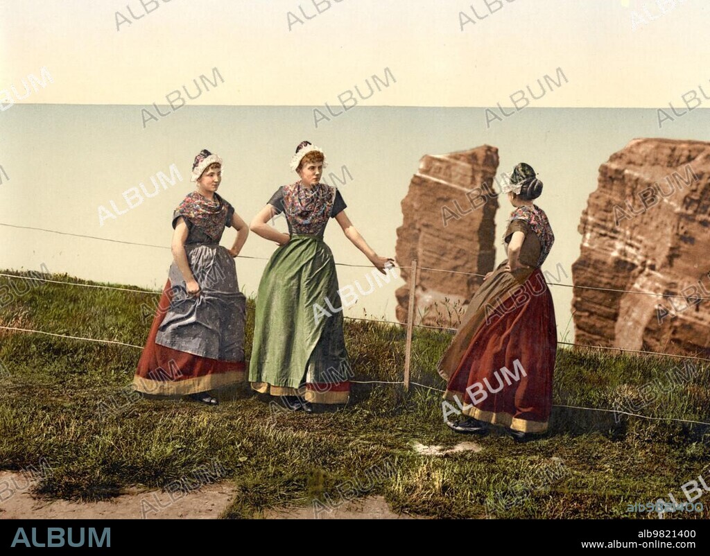 National traditional costume on Helgoland; Schleswig-Holstein; Germany; Historical; photochrome print from the 1890s; Europe.