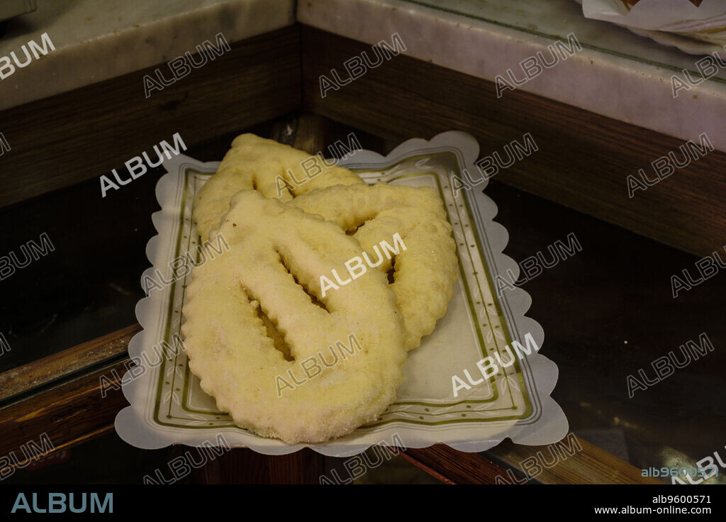 Orelletes, pasta tradicional ibicenca, Can Vadell, Ibiza, balearic islands, Spain.