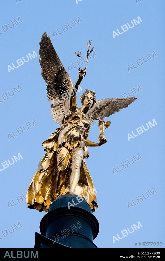 Column of the Angel of Peace (Friedensengel), Munich, Bavaria, Germany, Europe.