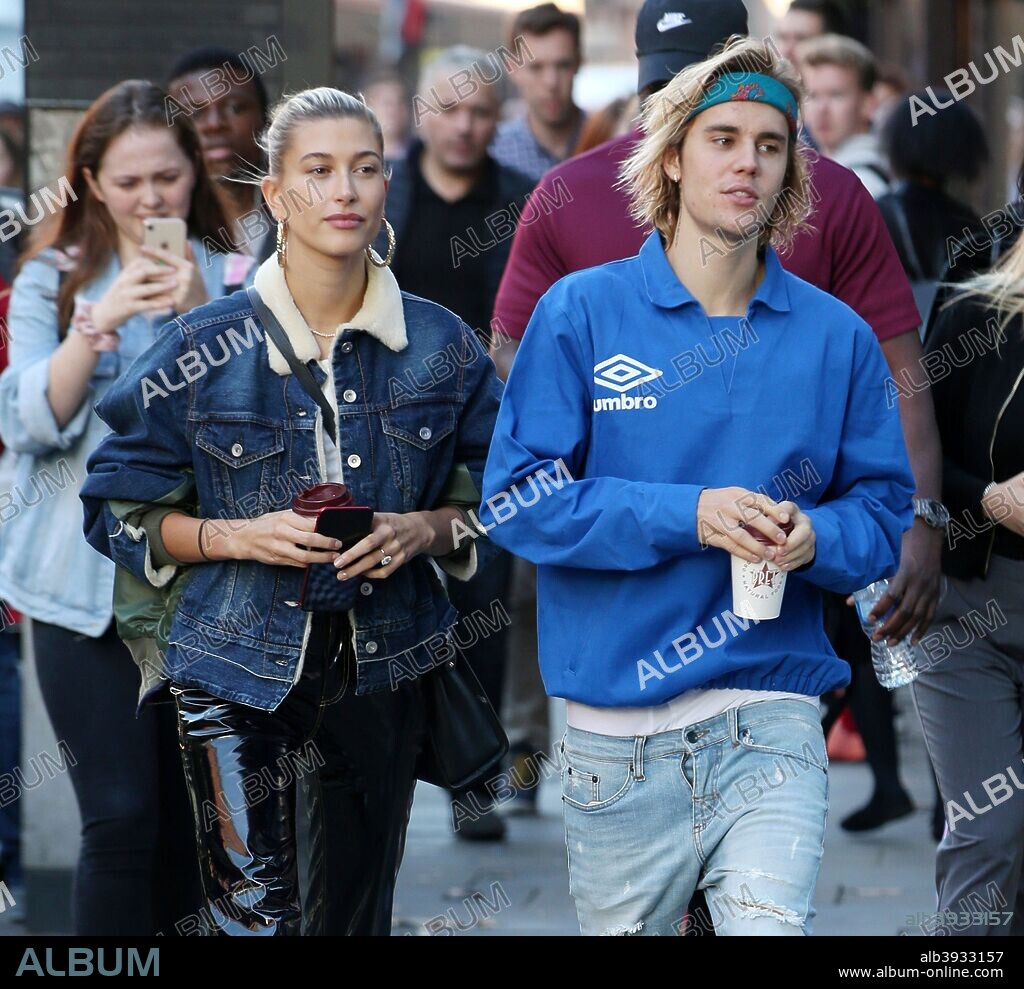 September 18, 2018 - London, England, United Kingdom - 9/17/18.Hailey Baldwin and Justin Bieber are seen out and about in London where they visited a coffee shop and went for a stroll..(London, England, UK. 18/09/2018