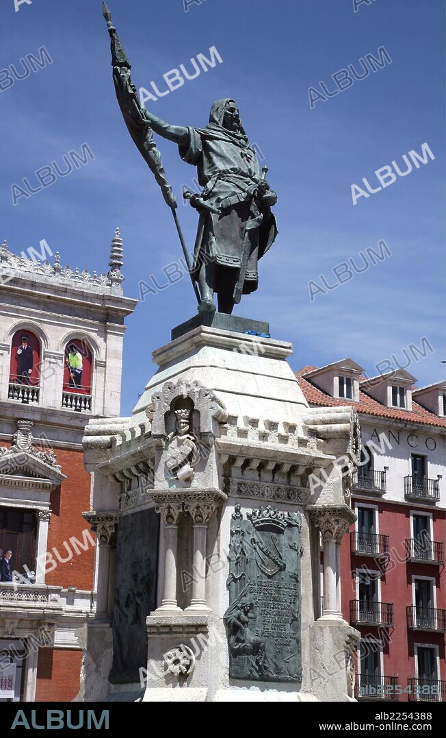 CONDE ANSUREZ ( PEDRO ANSUREZ ). FUNDADOR Y SEÑOR DE VALLADOLID EN TIEMPOS DEL REY ALFONSO VI. MONUMENTO EN LA PLAZA MAYOR DE VALLADOLID, OBRA DE AURELIO CARRETERO EN EL AÑO 1903.