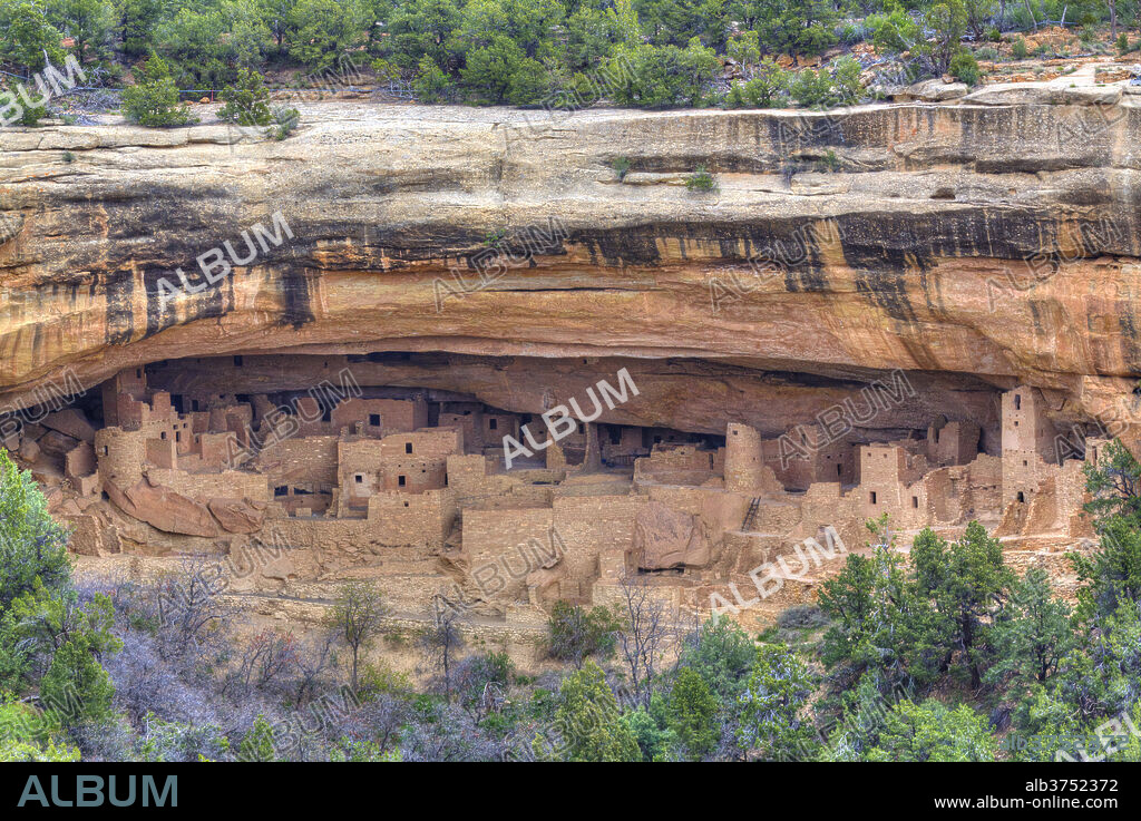 Anasazi Ruins, Cliff Palace, dating from between 600 AD and 1300 AD, Mesa Verde National Park, UNESCO World Heritage Site, Colorado, United States of America, North America.