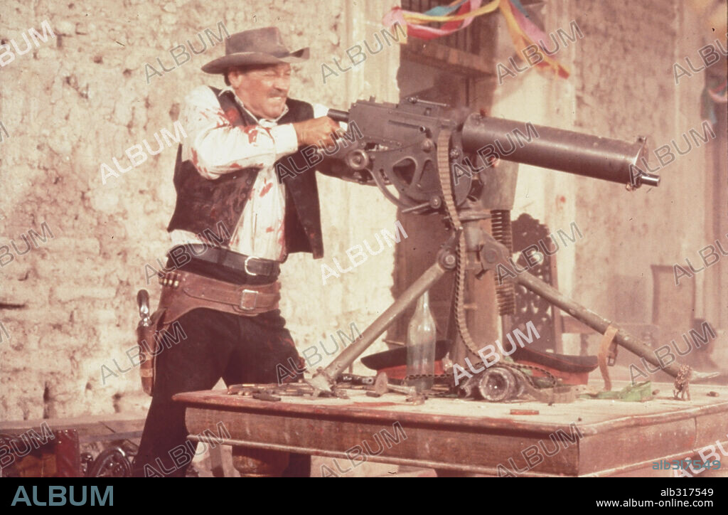 ROBERT RYAN in THE WILD BUNCH, 1969, directed by SAM PECKINPAH. Copyright WARNER BROS/SEVEN ARTS.