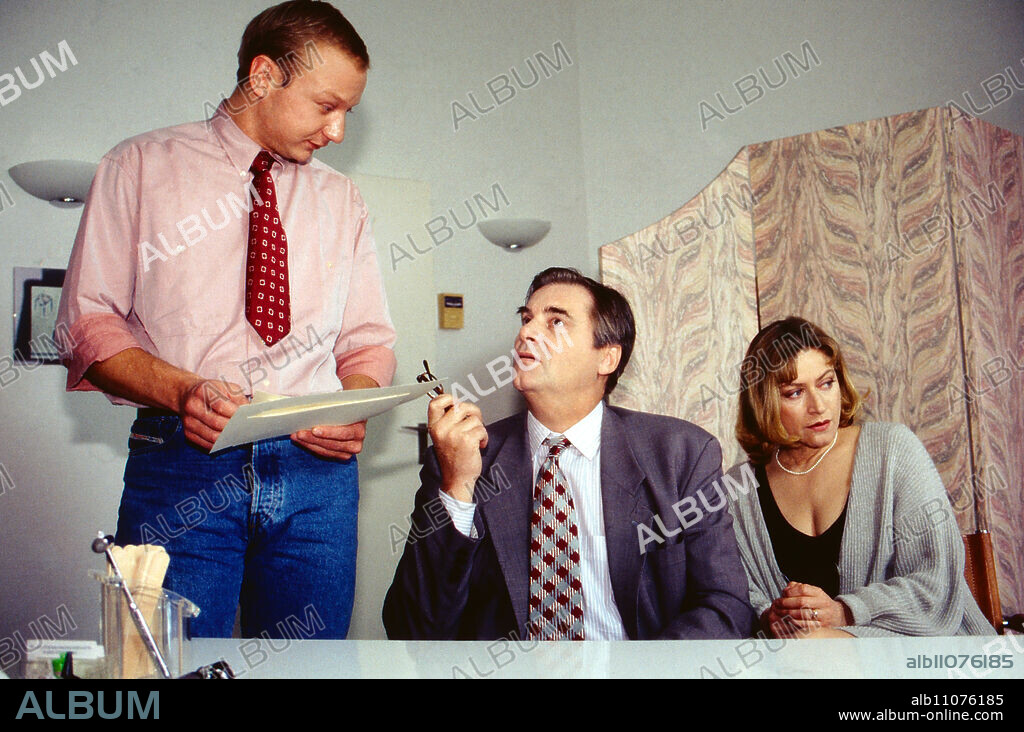 Journey into the Darkness, ZDF TV film, Germany, 1997, Scene: Christopher Zumbüldt, Peter Simonischek, Tatjana Blacher.