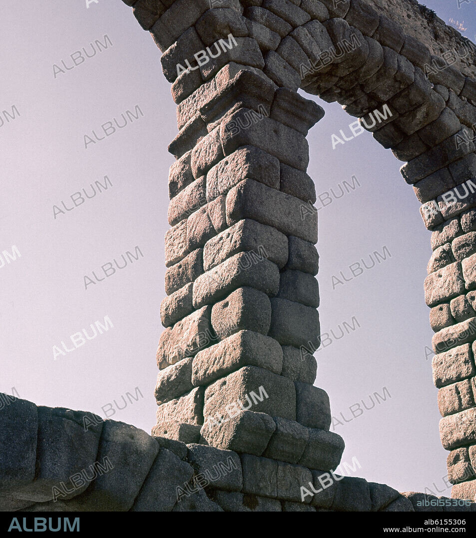ACUEDUCTO ROMANO DE SEGOVIA - SIGLO I - FOTO AÑOS 60.