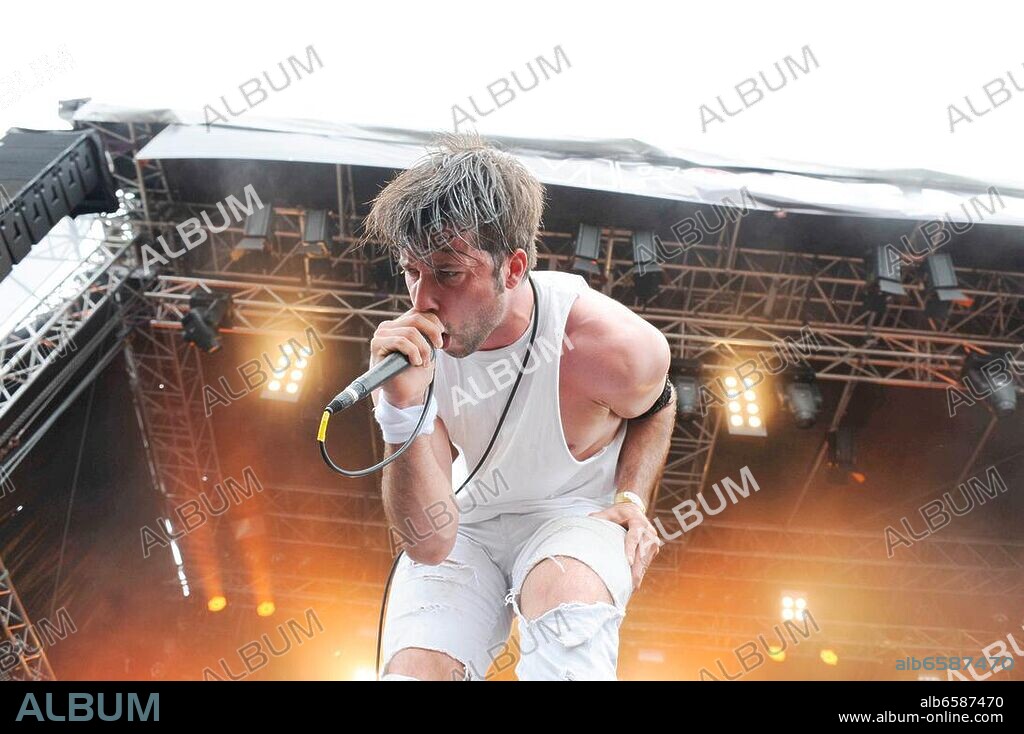 Eskimo Callboy beim Reload Festival 2012 in Sulingen vom 15.06. bis 17.06.2012. ||KEINE PERSOENLICHKEITSRECHTE VORHANDEN, NUR FUER REDAKTIONELLE VERWENDUNG, KEINE WERBUNG. KEINE WEITERGABE AN DRITTE.