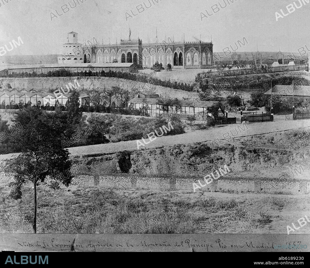 VISTA DE LA EXPOSICION AGRICOLA EN LA MONTAÑA DE PRINCIPE PIO EN MADRID - 1857.
