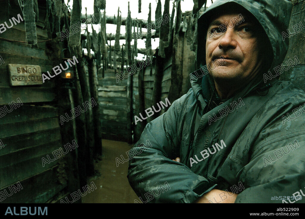 JEAN-PIERRE JEUNET en LARGO DOMINGO DE NOVIAZGO, 2004 (UN LONG DIMANCHE DE FIANÇAILLES), dirigida por JEAN-PIERRE JEUNET. Copyright WARNER BROS. / CALVO, BRUNO.