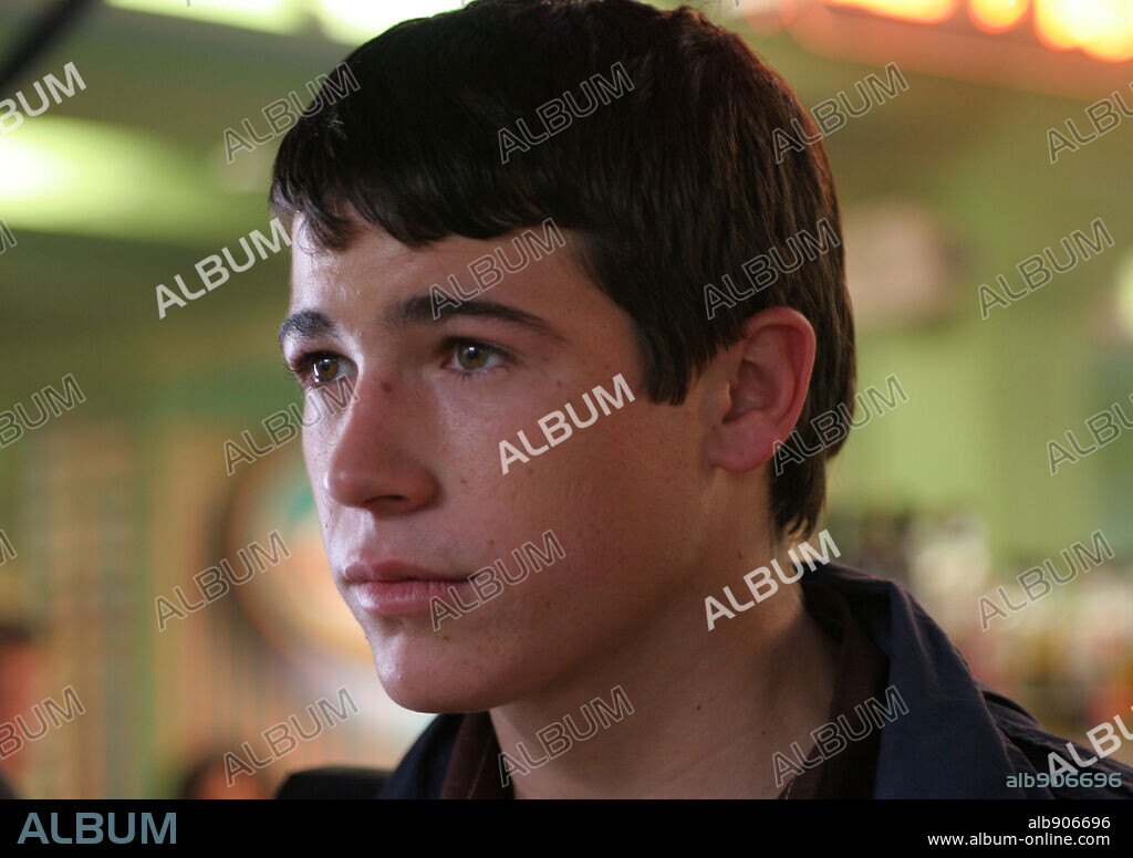 JUAN JOSE BALLESTA en CABEZA DE PERRO, 2006, dirigida por SANTI AMODEO. Copyright TESELA PRODUCCIONES CINEMATOGRAFICAS/LA ZANFOÑA PRODUCCIONES.