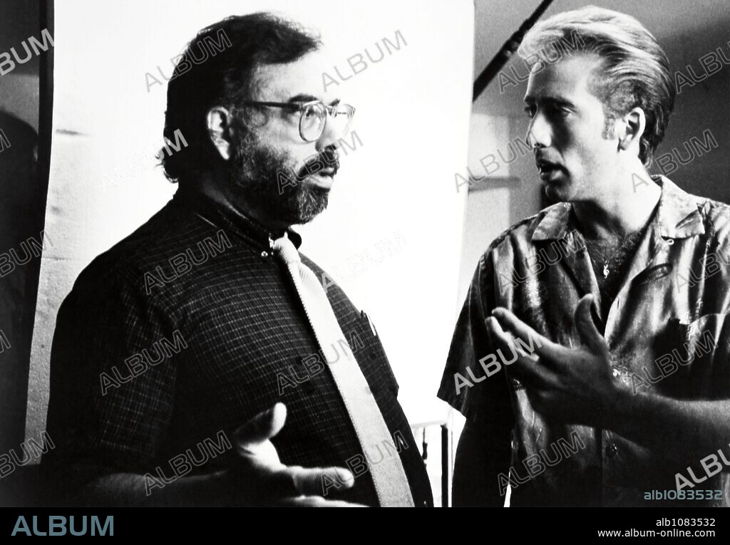 FRANCIS FORD COPPOLA y NICOLAS CAGE en PEGGY SUE SE CASÓ, 1986 (PEGGY SUE GOT MARRIED), dirigida por FRANCIS FORD COPPOLA. Copyright RASTAR/TRI-STAR.