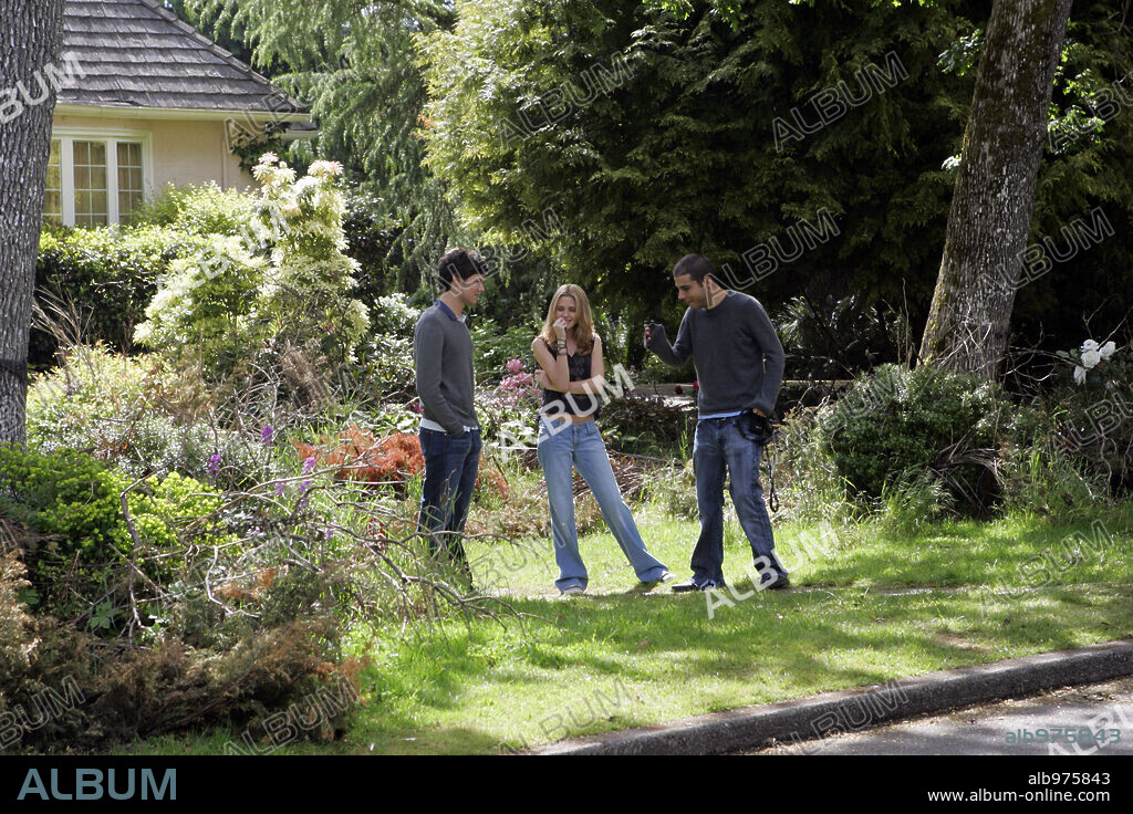 ADAM BRODY, JONATHAN KASDAN y KRISTEN STEWART en ENTRE MUJERES, 2007 (IN THE LAND OF WOMEN), dirigida por JON KASDAN y JONATHAN KASDAN. Copyright WARNER INDEPENDENT PICTURES / SEBASTIAN, LOREY.