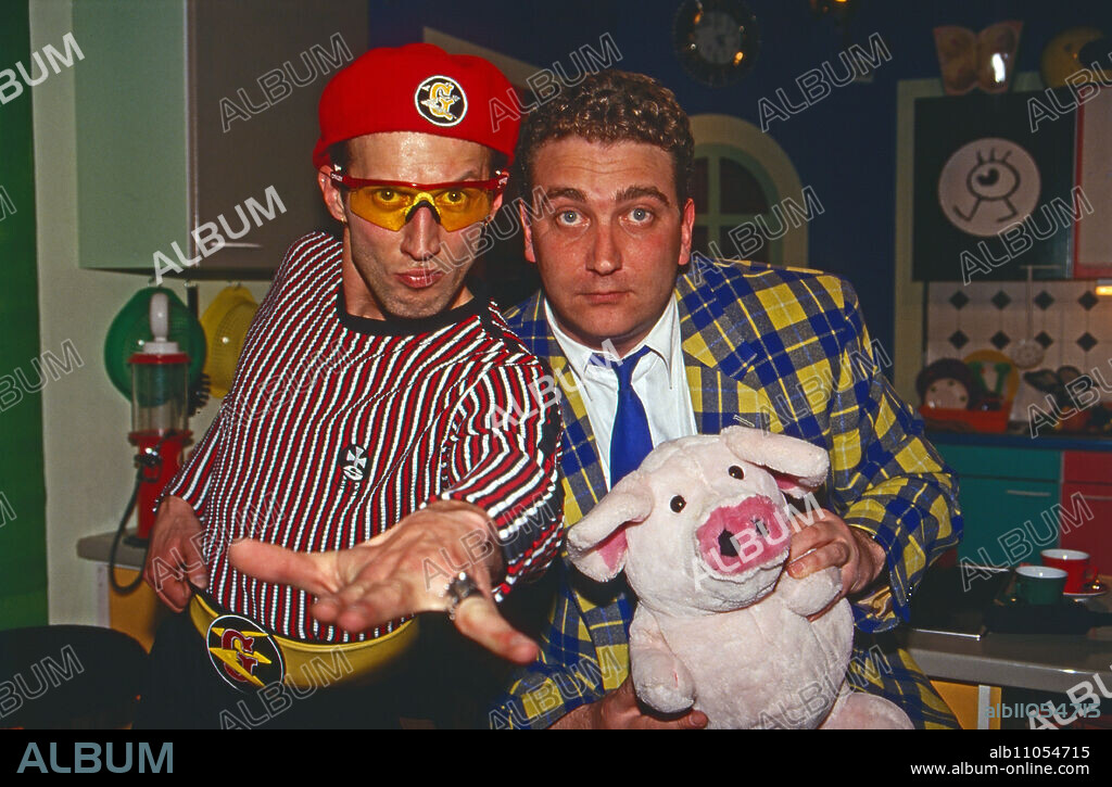 Games World, video game show, Germany 1994, presenters: Robby Rob and Norman Adelhuette.