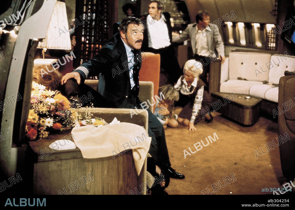 JACK LEMMON en AEROPUERTO 77, 1977 (AIRPORT 77), dirigida por JERRY JAMESON. Copyright UNIVERSAL PICTURES.