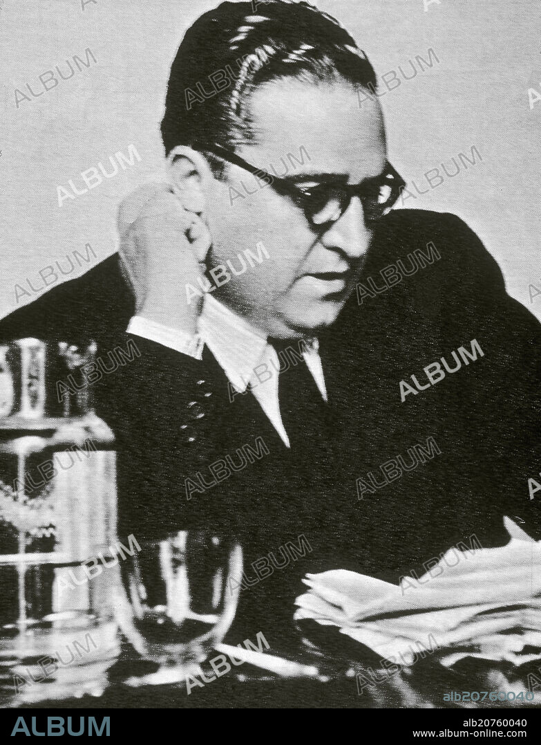 AGUSTIN DE FOXA (1906-1959) POETA NOVELISTA PERIODISTA Y DIPLOMATICO ESPAÑOL.