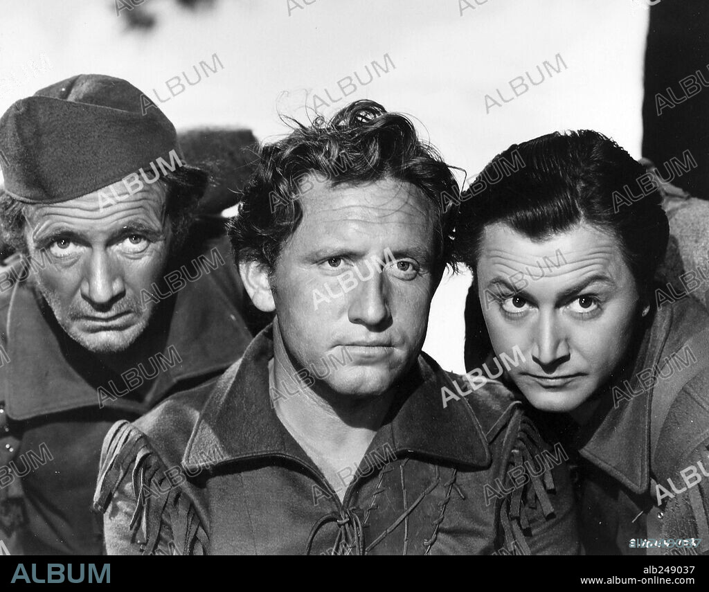 ROBERT YOUNG, SPENCER TRACY y WALTER BRENNAN en PASO AL NOROESTE, 1940 (NORTHWEST PASSAGE), dirigida por KING VIDOR. Copyright M.G.M.