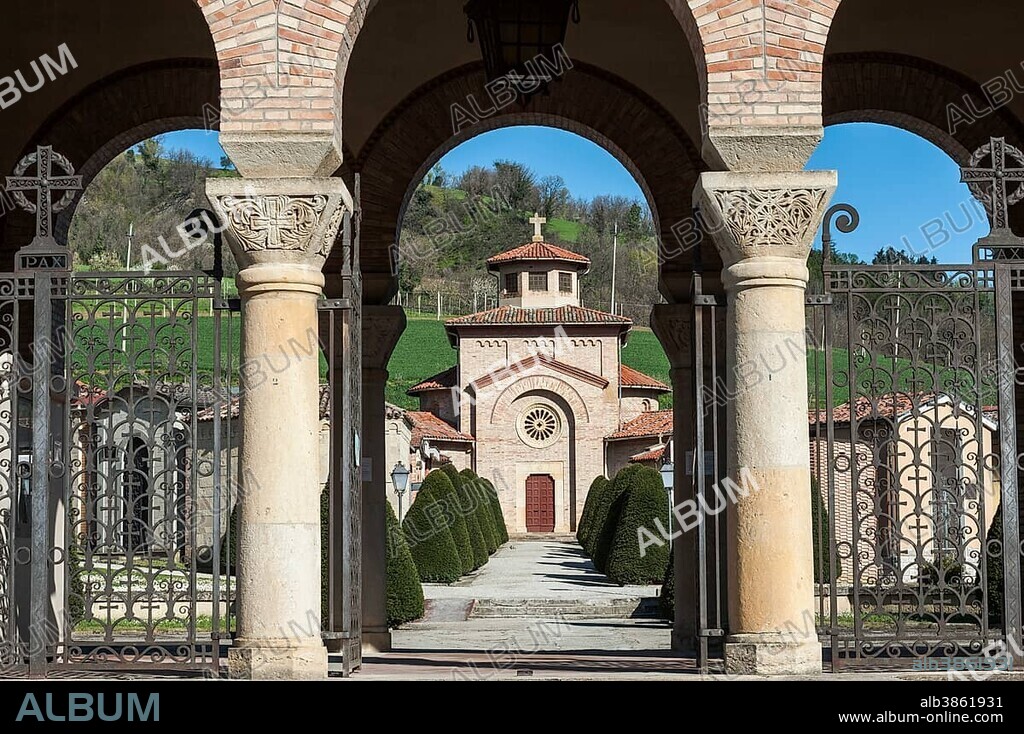 Cemetery with the Cripta Mussolini, family tomb, birthplace of Mussolini, Predappio, Emilia-Romagna, Italy