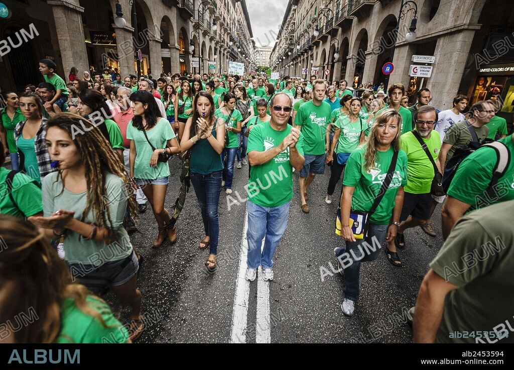 manifestacion en contra de la politica gubernamental educativa, calle Jaime III, Palma.Mallorca.Islas Baleares. Spain.