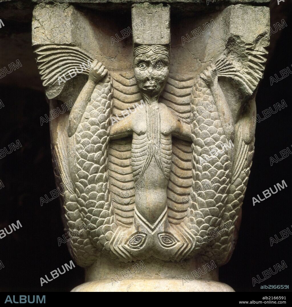 Capitel decorado con una sirena. Románico, 1130. Sant Pere de Galligants, Girona.