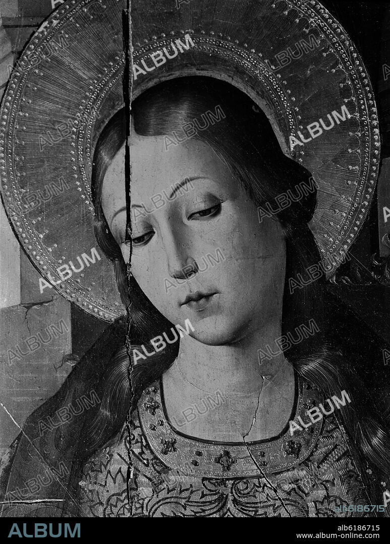 SANTA CRUZ (-1508) Y JUAN DE BORGOÑA (1470-1534). RETABLO DEL ALTAR MAYOR - TABLA DE LA EPIFANIA DETALLE DE LA VIRGEN - SOBRE 1503 FOTOGRAFIA EN BLANCO Y NEGRO - AÑOS 60.