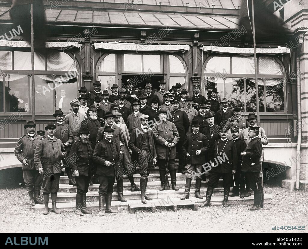 Royal hunting party, Isle of Ven, Sweden, 1903. King Oscar II of Sweden (centre, with gun) and, to the left of him, Crown Prince Christian of Denmark, later King Christian  X. From the Landskrona Museum Collection.