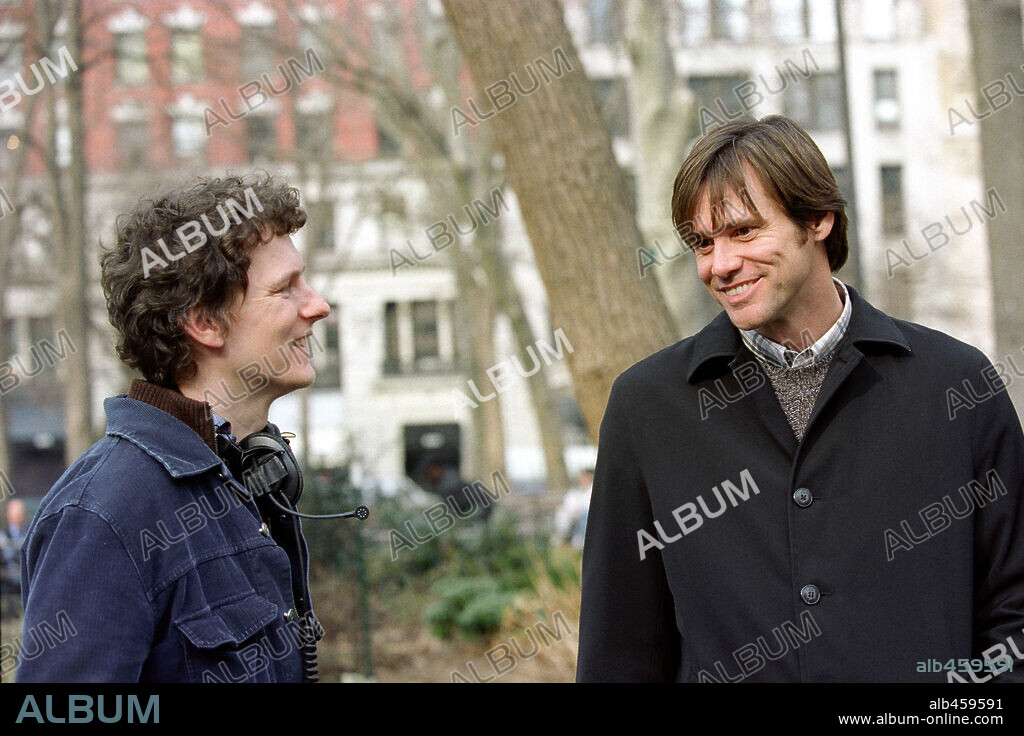 JIM CARREY and MICHEL GONDRY in ETERNAL SUNSHINE OF THE SPOTLESS MIND, 2004, directed by MICHEL GONDRY. Copyright FOCUS FEATURES / LEE, DAVID.