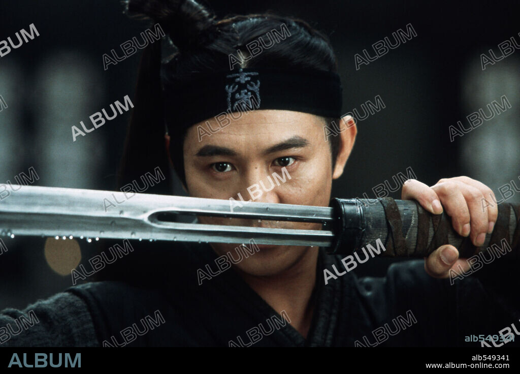 JET LI en HERO, 2002 (YING XIONG), dirigida por YIMOU ZHANG. Copyright MIRAMAX FILMS.