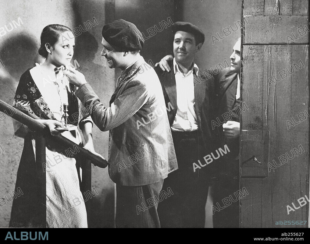 ANTOÑITA COLOME, JOSE MARIA LADO y RICARDO NUÑEZ en ALALA, 1934, dirigida por ADOLF TROTZ. Copyright FIDA.