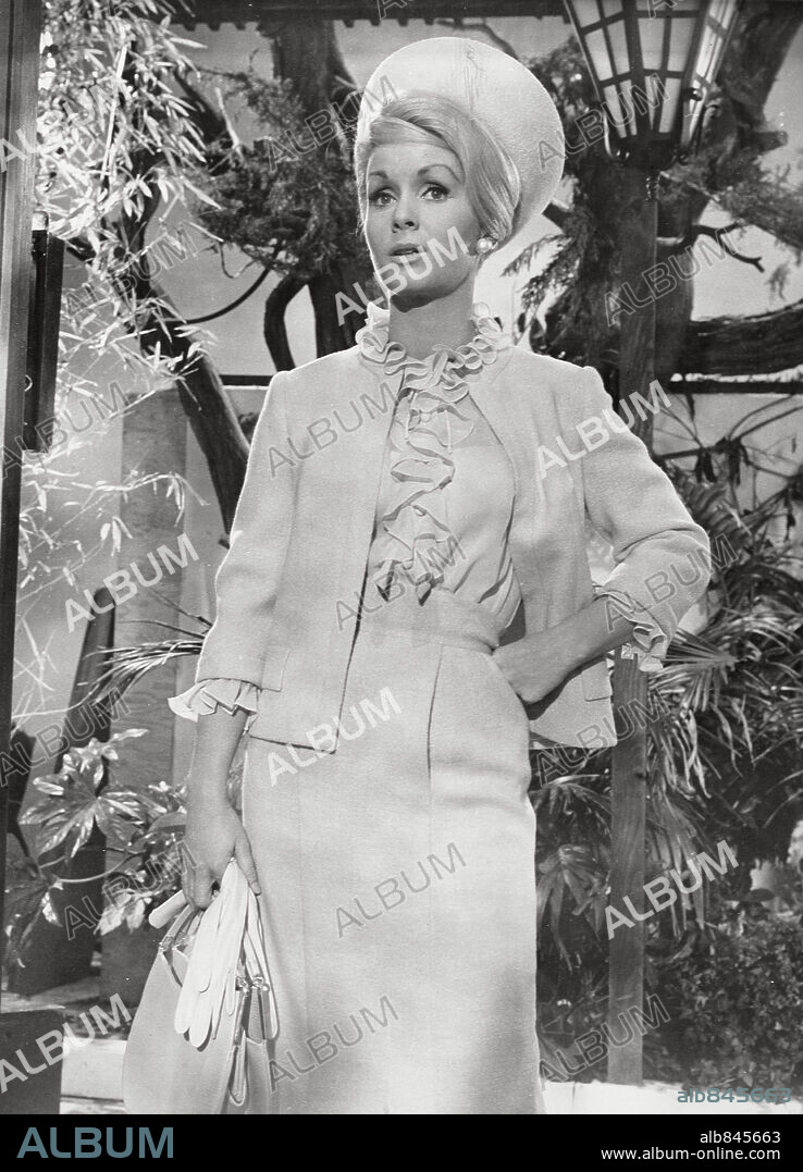 DEBBIE REYNOLDS dans GOODBYE CHARLIE, 1964, réalisé par VINCENTE MINNELLI. Copyright VENICE PRODUCTIONS.