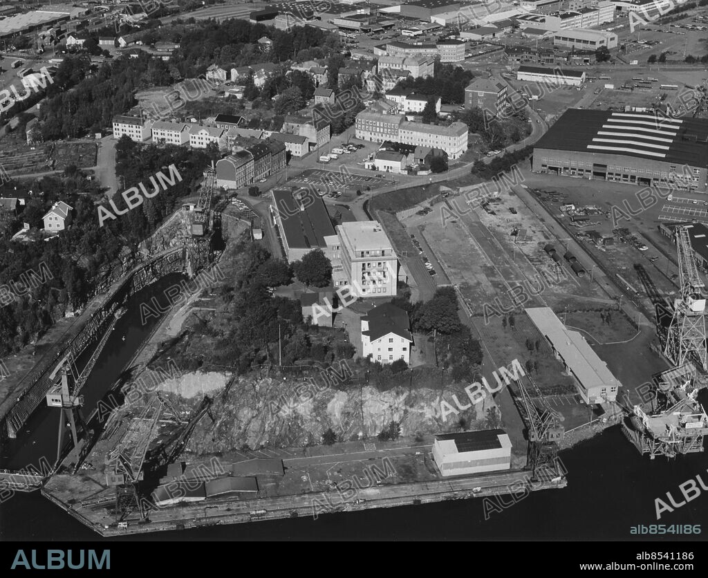 Göteborg troligen i slutet på 1980-talet - Flygbild över Lindholmen *** Local Caption *** BS - Scannad från kopia img276.jpg. HARRY NICOLAISEN.