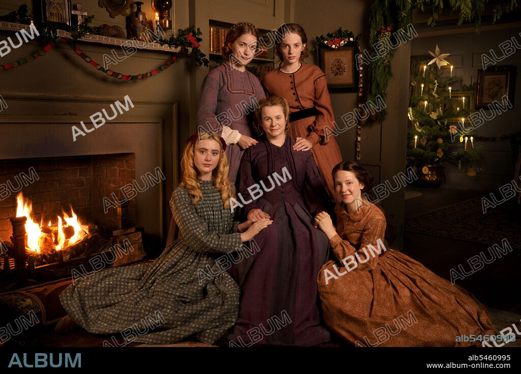 ANNES ELWY, KATHRYN NEWTON, MAYA HAWKE et WILLA FITZGERALD dans LES QUATRE FILLES DU DOCTEUR MARCH, 2017 (LITTLE WOMEN), réalisé par VANESSA CASWILL. Copyright BBC.