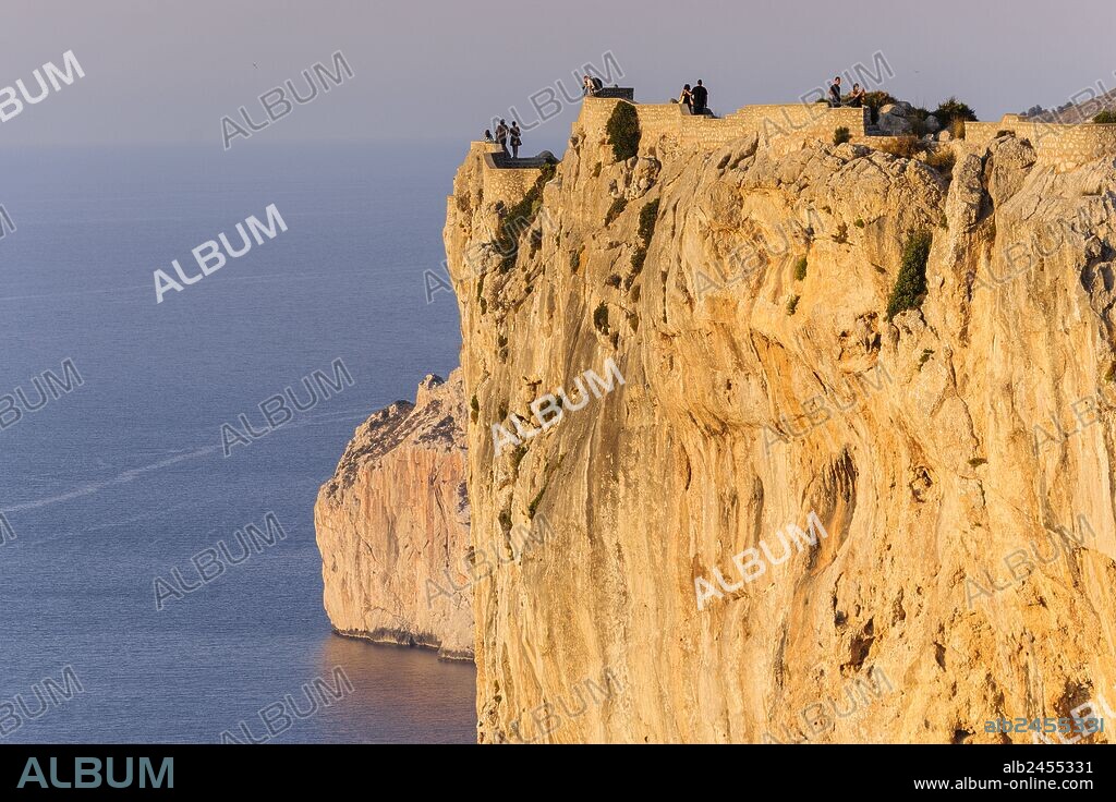 Mirador de Sa Creueta, punta de La Nao,peninsula de Formentor, Pollença, Parque natural de la Sierra de Tramuntana, Mallorca,Islas Baleares, Spain.