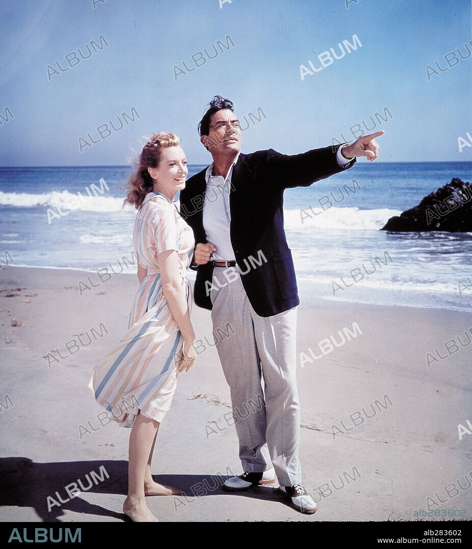 DEBORAH KERR and GREGORY PECK in BELOVED INFIDEL, 1959, directed by HENRY KING. Copyright 20TH CENTURY FOX.