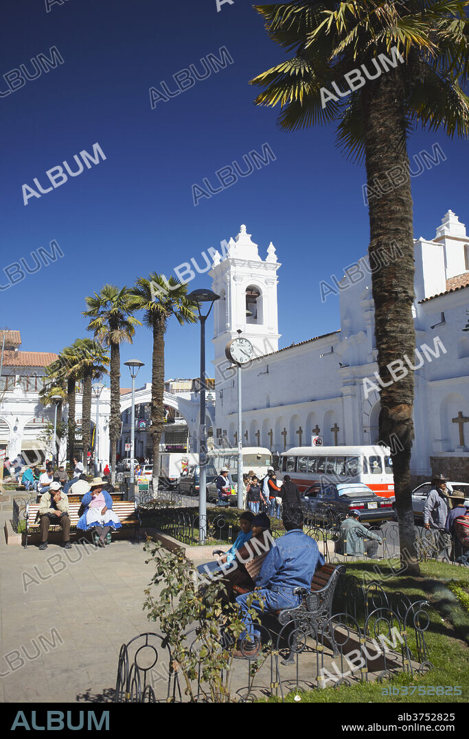 Iglesia de San Francisco, Sucre, UNESCO World Heritage Site, Bolivia, South America.