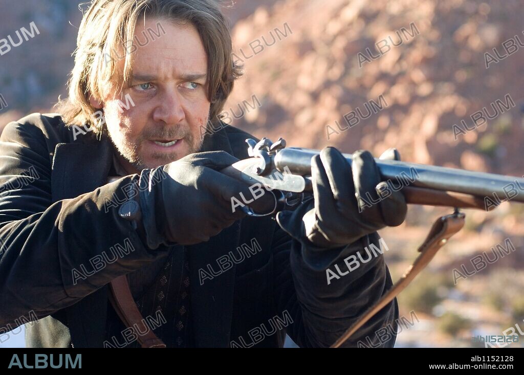 RUSSELL CROWE en TREN DE LAS 3: EL TREN DE LAS 3: 10, 2007 (3: 10 TO YUMA), dirigida por JAMES MANGOLD. Copyright RELATIVITY MEDIA/ TREE LINE FILMS.
