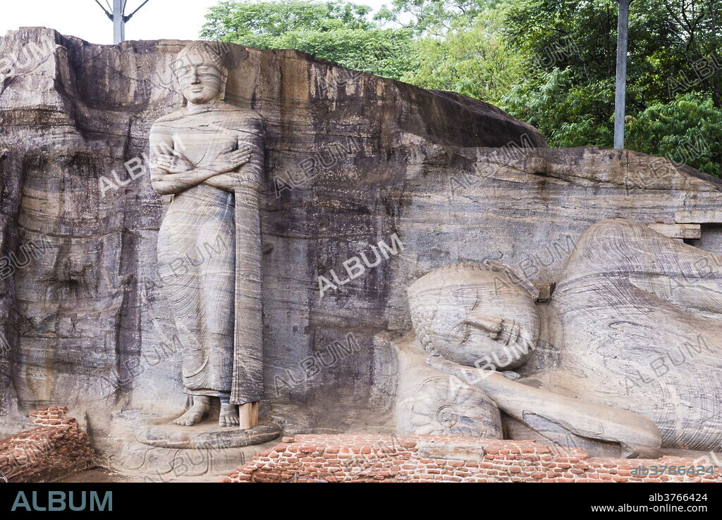 Buddha statues, Gal Vihara Rock Temple, Polonnaruwa, UNESCO World Heritage Site, Sri Lanka, Asia.
