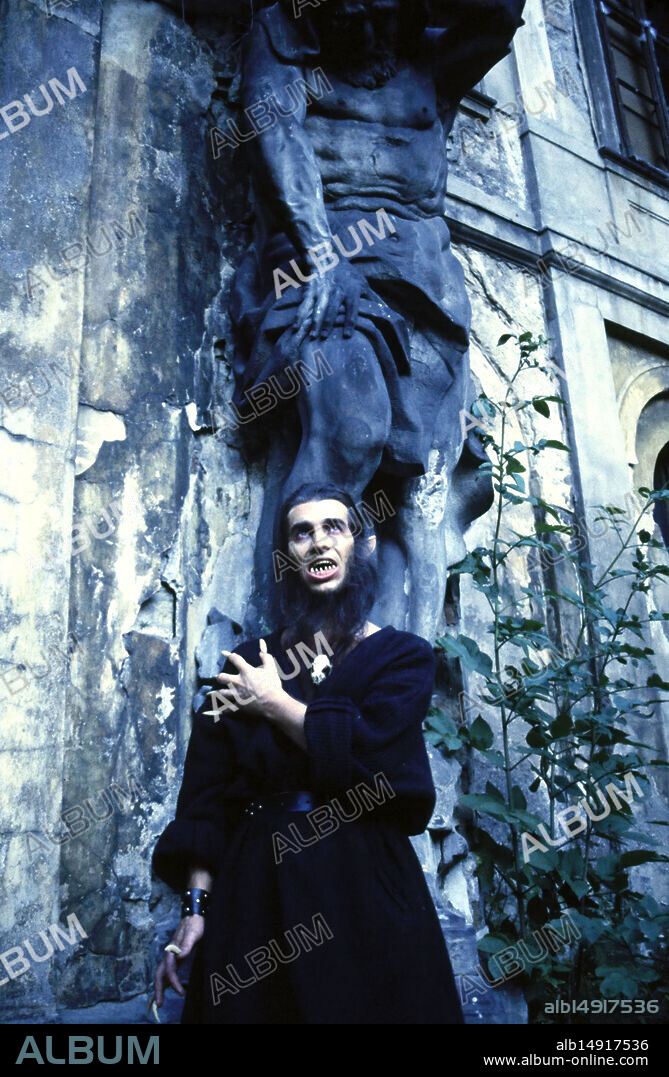 AULLIDOS 2: STIRBA, LA MUJER LOBO, 1985 (HOWLING II: STIRBA-WEREWOLF BITCH), dirigida por PHILIPPE MORA. Copyright HEMDALE.