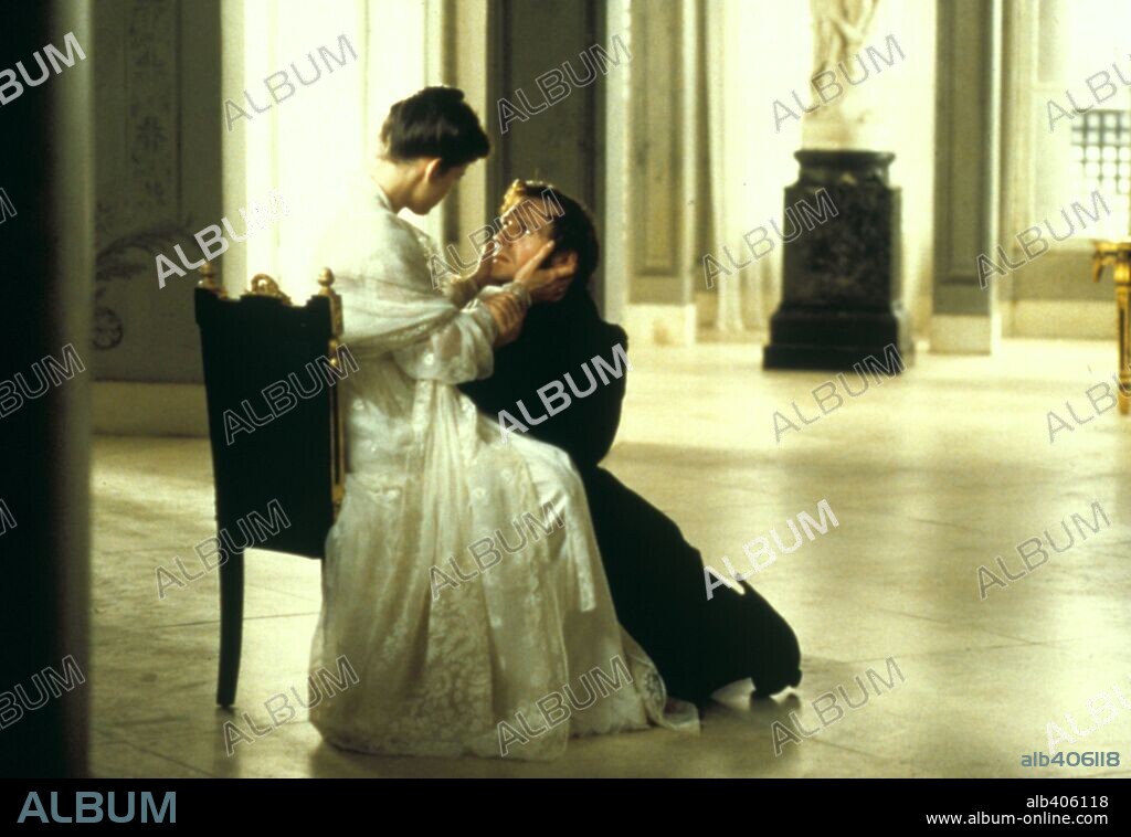 RALPH FIENNES in ONEGIN, 1999, directed by MARTHA FIENNES. Copyright RYSHER ENTERTAIMENT.