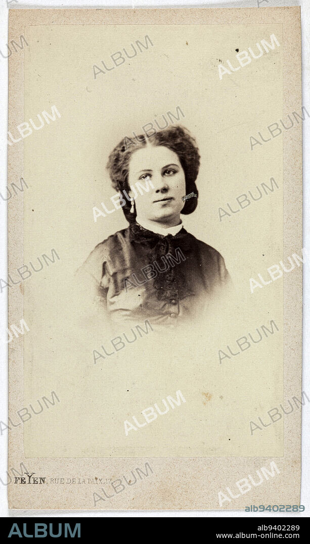 Portrait of Julia Baron (born Jenny Boudin), (circa 1836- ), (actress), Feyen, Jacques Eugène, Photographer, Between 1870 and 1890, 2nd half of the 19th century, Photography, Graphic arts, Photography, Albumen paper print, Dimensions - Work: Height: 8.7 cm, Width: 5.3 cm, Dimensions: Height: 10.1 cm, Width: 5.9 cm.