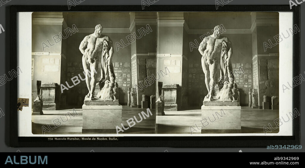 Sculpture of Hercules Farnese in the Museo Nazionale in Naples, Italy, Hercule Farnèse, Musée de Naples, Italy (title on object), Ferrier Père-Fils et Soulier (possibly), Claude-Marie Ferrier (possibly), Naples, 1860 - 1870, glass, zegel rand:, slide, height 82 mm × width 170 mm.