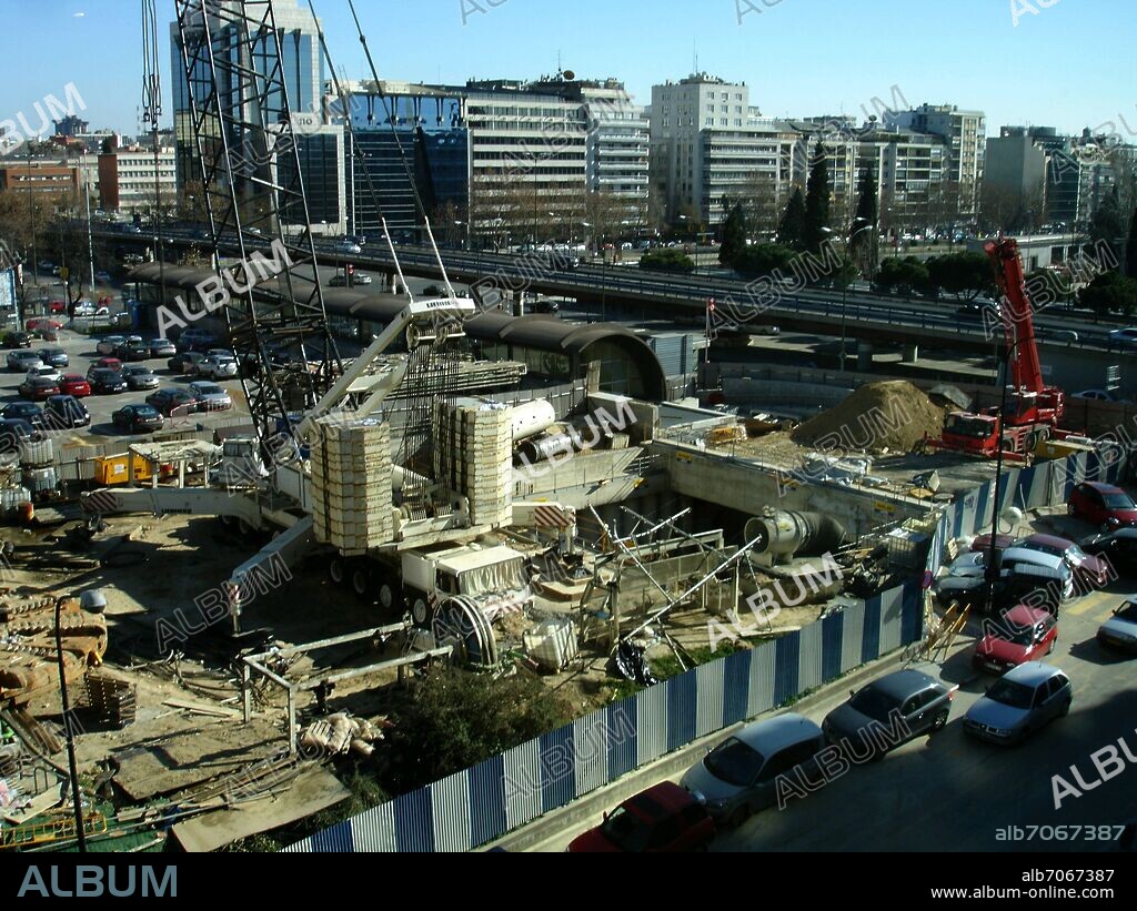 OBRAS DEL SEGUNDO TUNEL DE LA RISA QUE UNIRA LAS ESTACIONES DE ATOCHA Y CHAMARTIN - 2006.