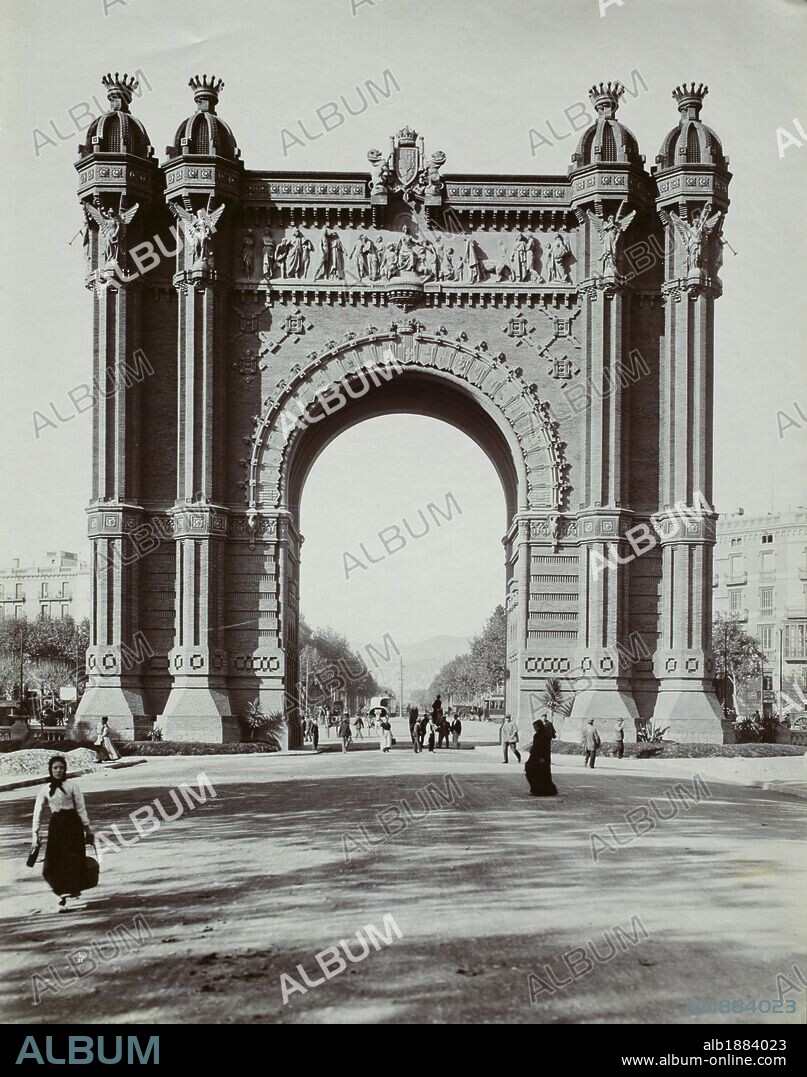 ARCO DEL TRIUNFO, DEL ARQUITECTO JOSEP VILASECA I CASANOVAS, AÑO 1888 (COLECCIÓN ASF IMAGEN DE FOTOGRAFIAS ANTIGUAS, PRINCIPIOS S. XX).